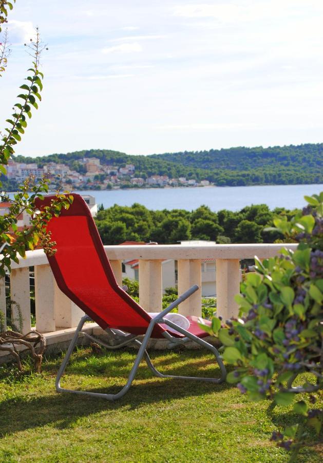 Seaview Luxury Apartment "Lucy" With Terrace & Vintage Summer Kitchen Trogir Luaran gambar
